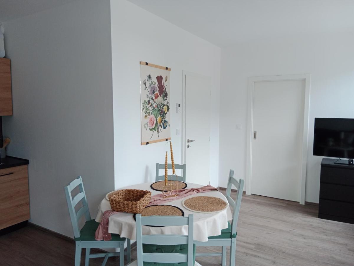 אולומוץ J&Z Apartman מראה חיצוני תמונה